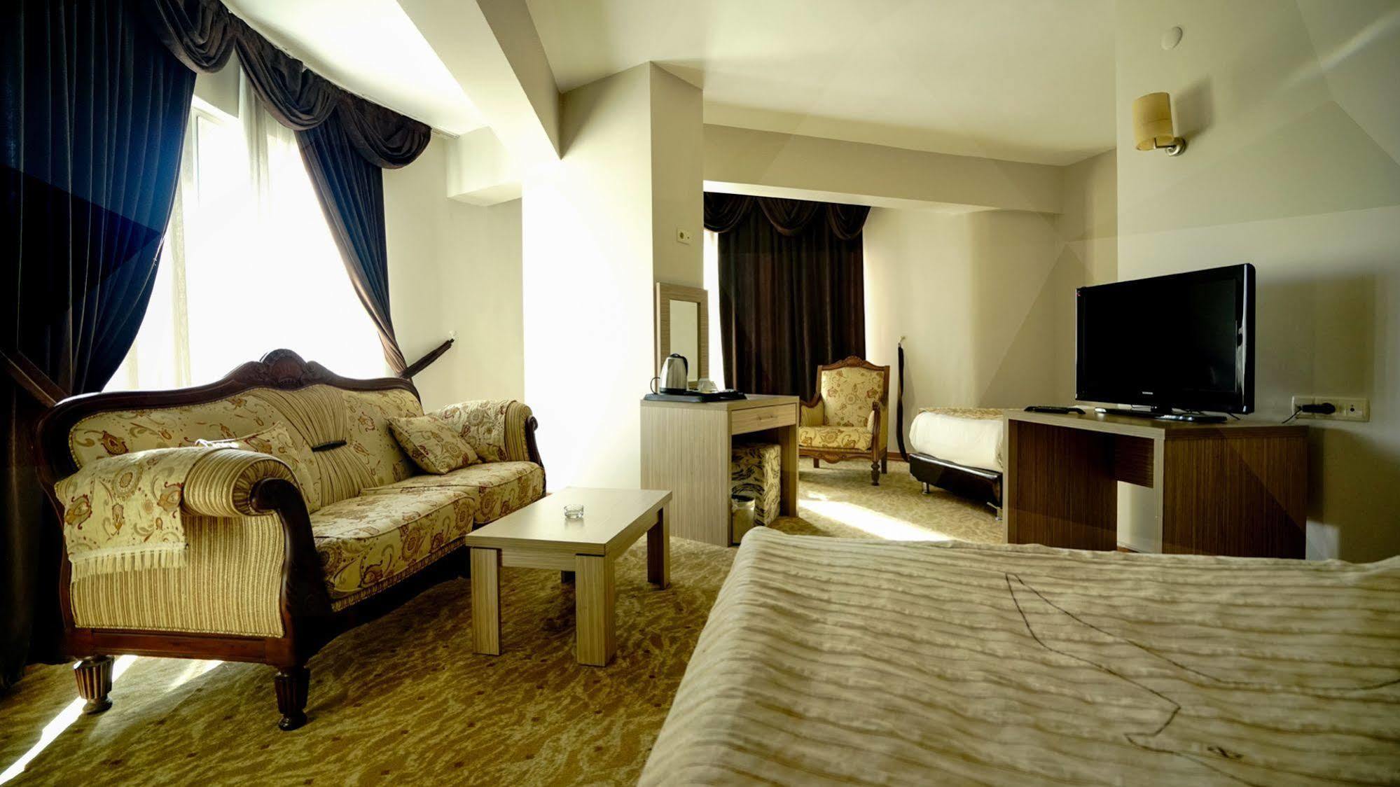 Es Albatros Hotel Eskişehir Luaran gambar
