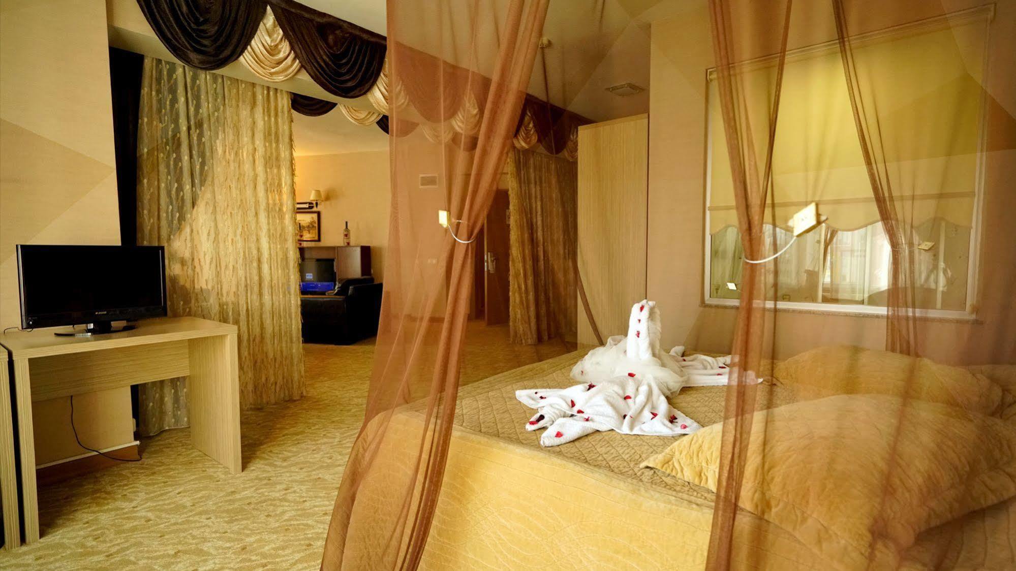 Es Albatros Hotel Eskişehir Luaran gambar