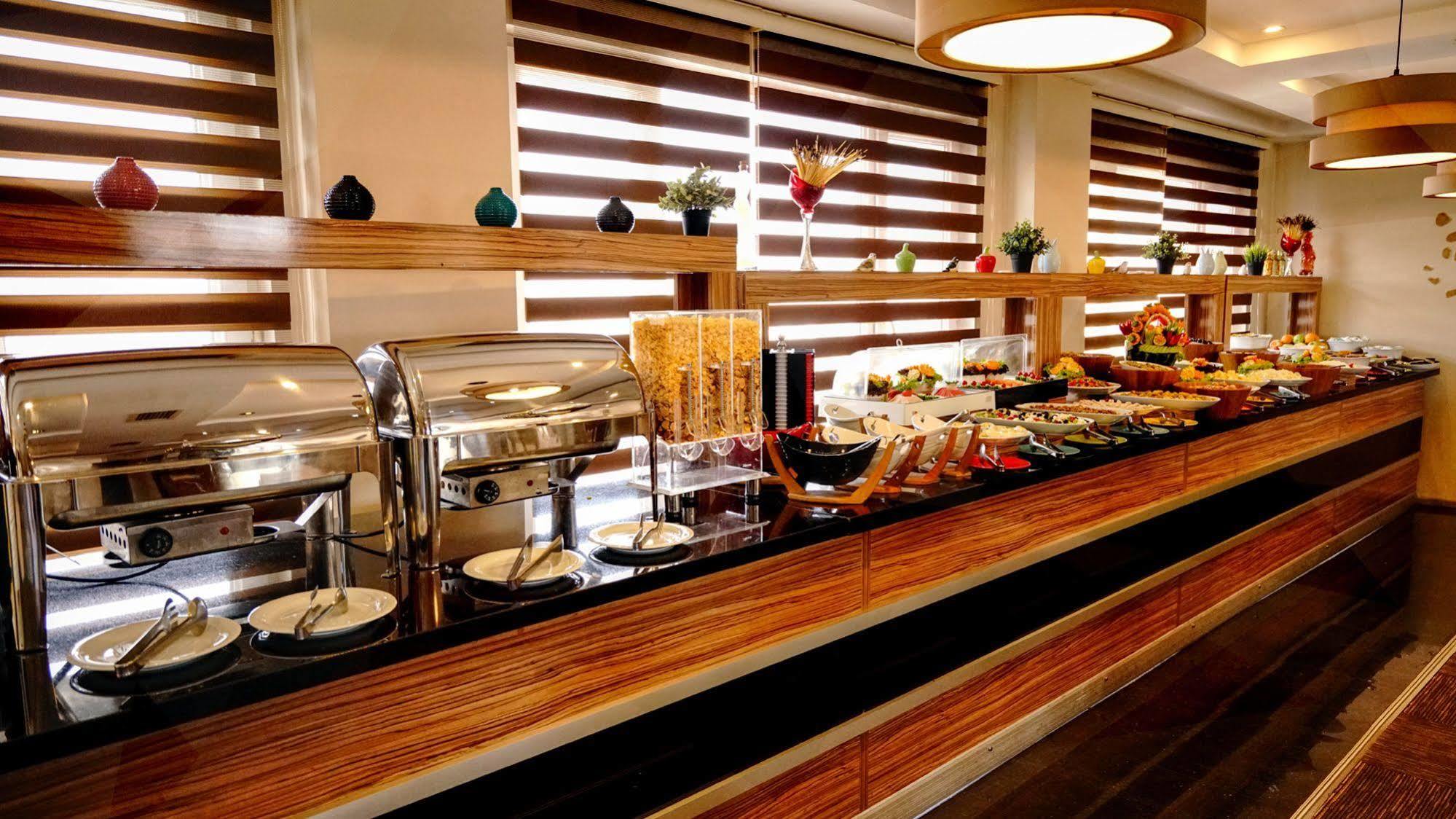 Es Albatros Hotel Eskişehir Luaran gambar